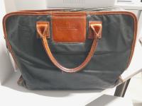 CS 1843 2025 MESSENGER BAG